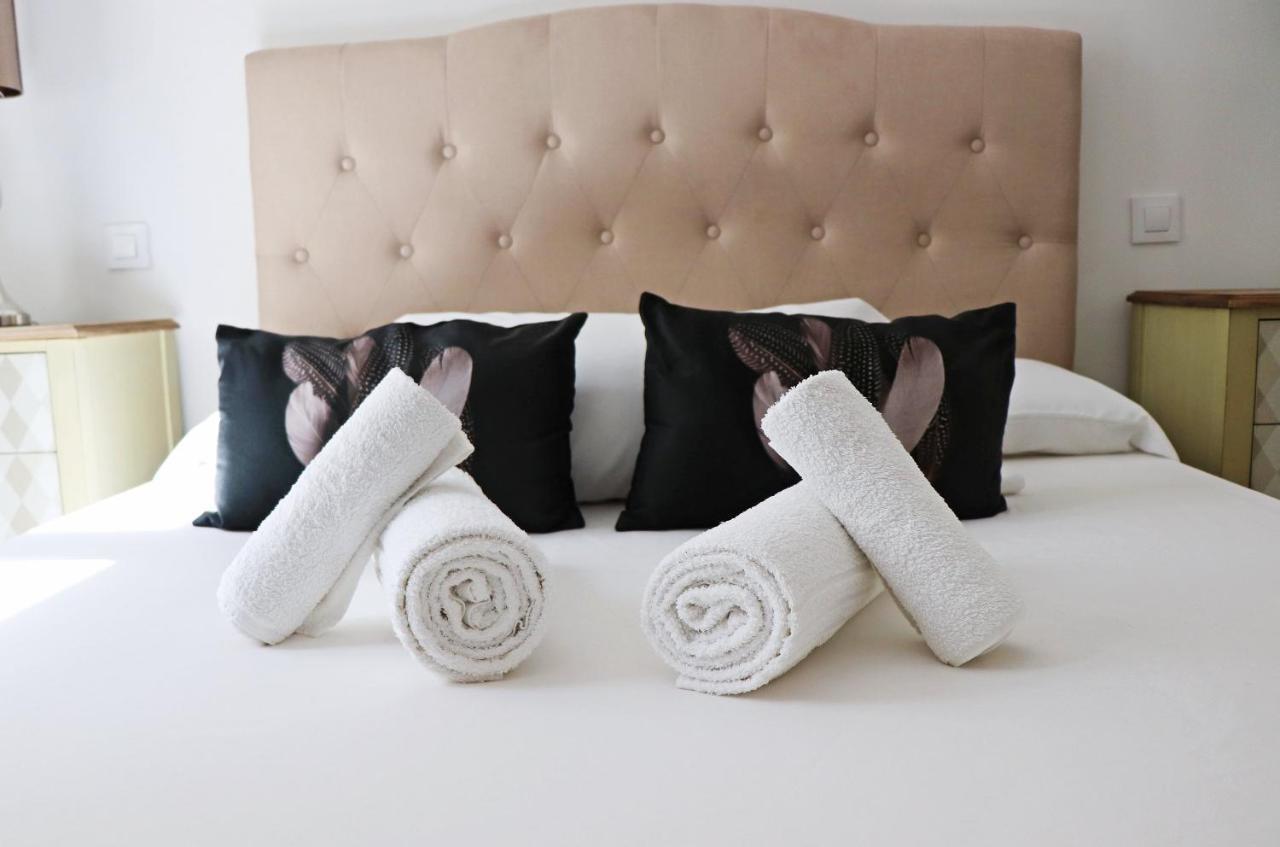 For You Rentals New Design Apartment Temporal Puerta Del Sol Pre10A Madrid Esterno foto