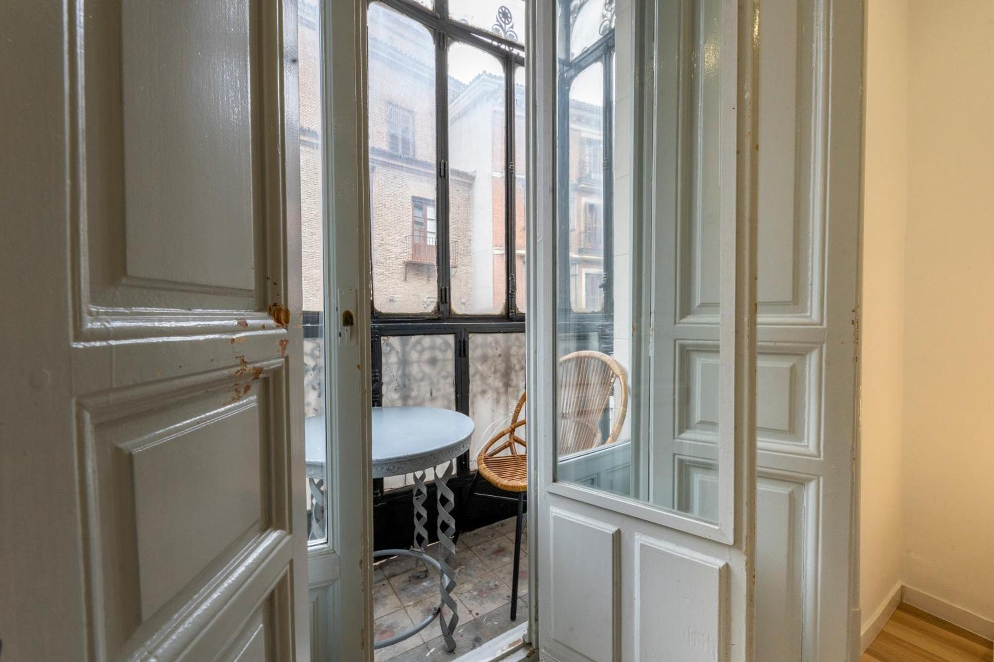 For You Rentals New Design Apartment Temporal Puerta Del Sol Pre10A Madrid Esterno foto
