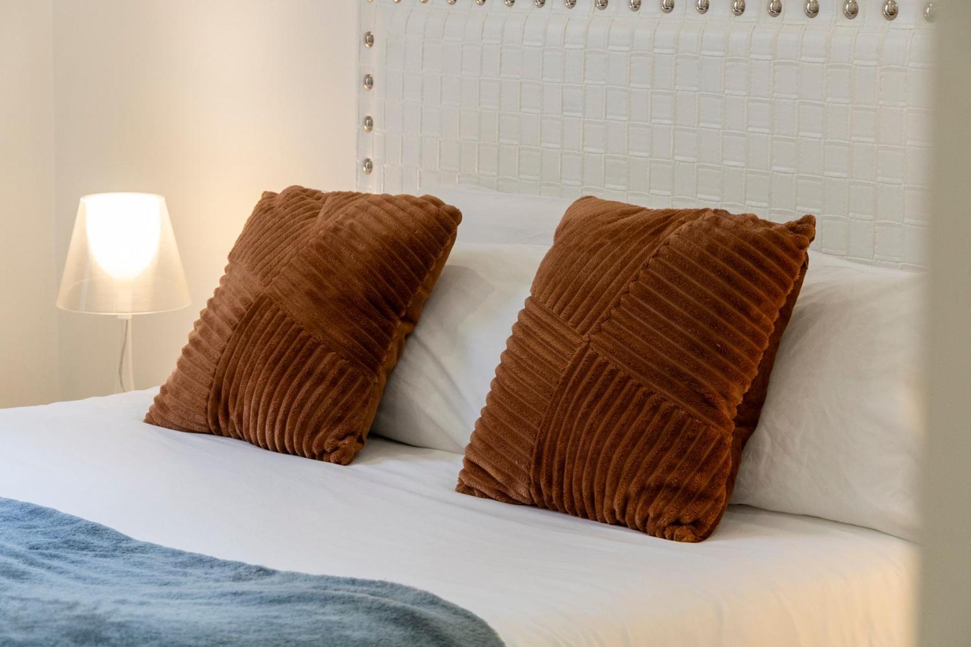 For You Rentals New Design Apartment Temporal Puerta Del Sol Pre10A Madrid Esterno foto