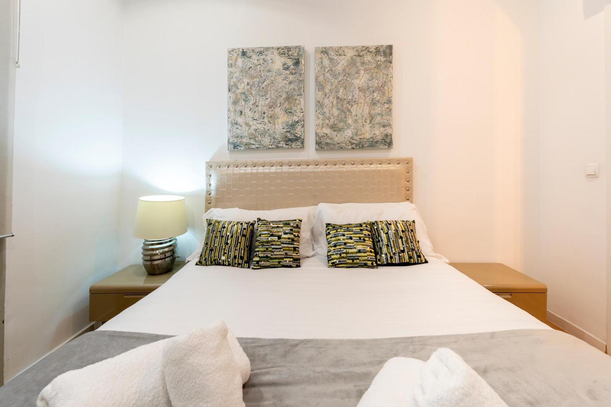 For You Rentals New Design Apartment Temporal Puerta Del Sol Pre10A Madrid Esterno foto